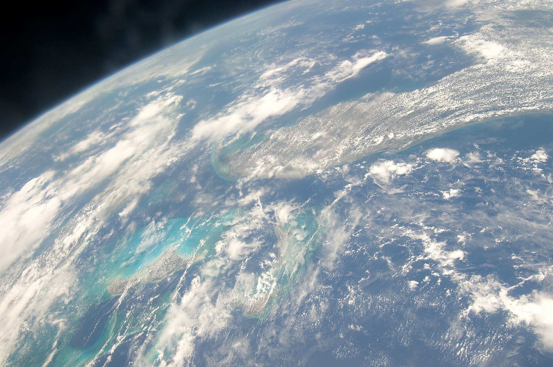 The Florida peninsula photographed from the Space Shuttle, the real state behind GTA 6's Leonida